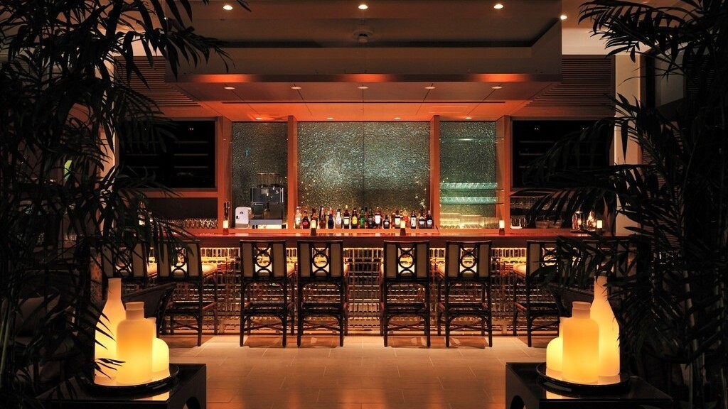 ライブラリーラウンジ&バー