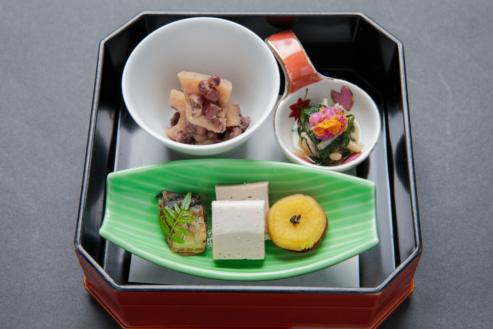 夕食前菜（八寸）