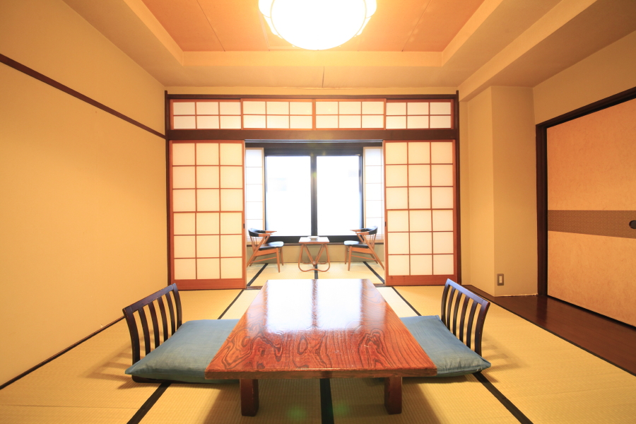 昭和棟/梅8畳+広縁