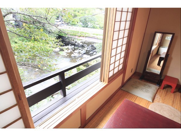 昭和棟/花広縁より