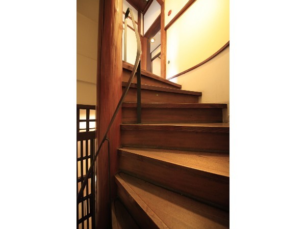 明治棟/30号室螺旋階段