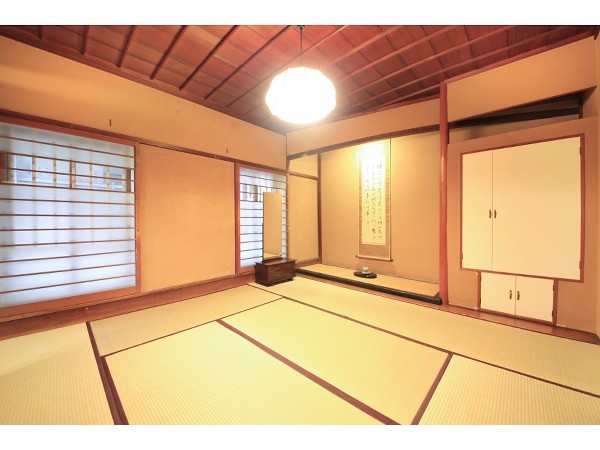 明治棟/8帖+8帖+広縁次の間8帖