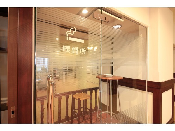 1階ロビー喫煙所