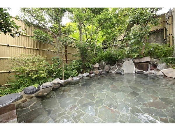 露天風呂岩風呂