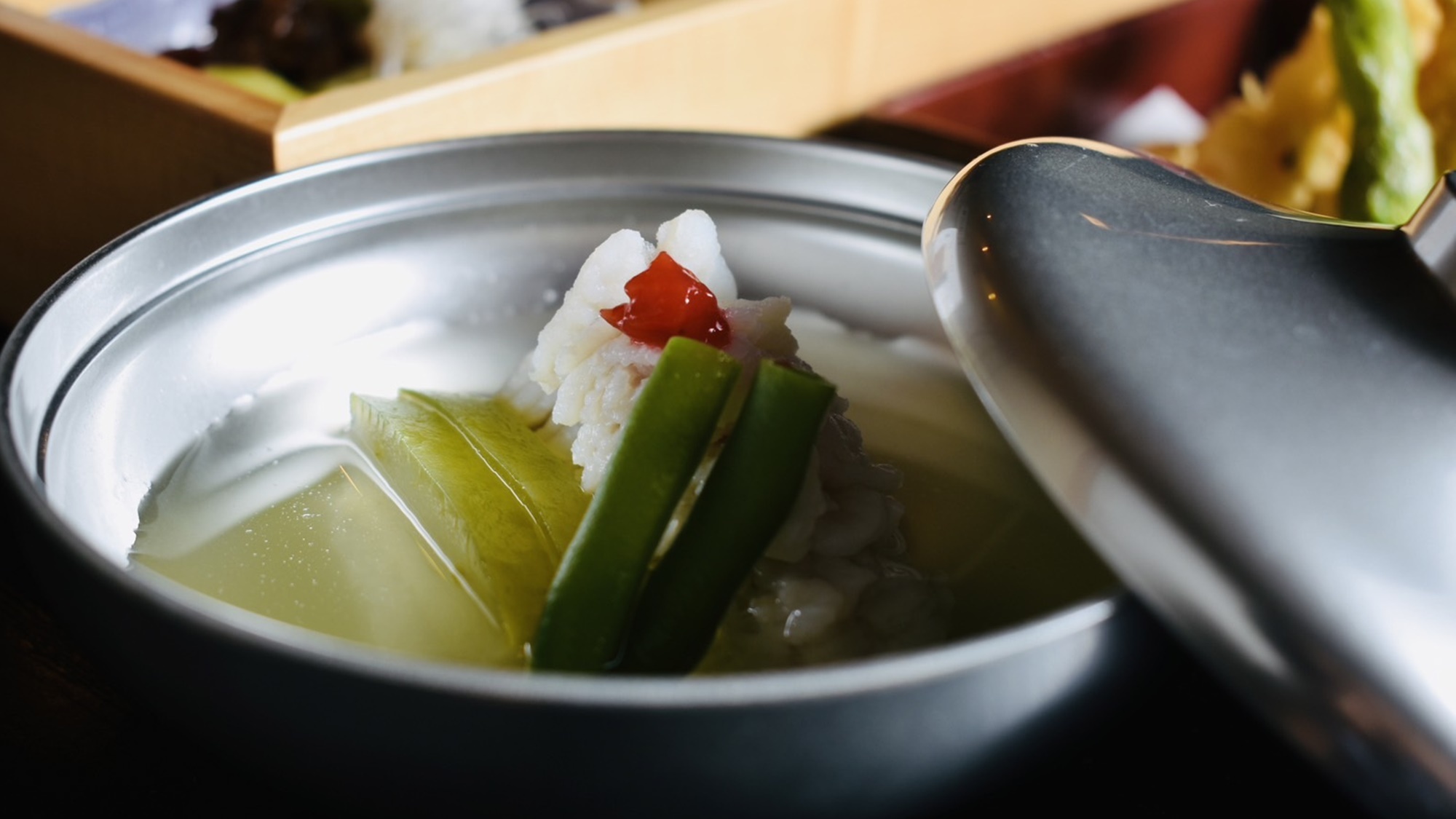 *【松花堂弁当】季節の食材を使った料理をご賞味ください