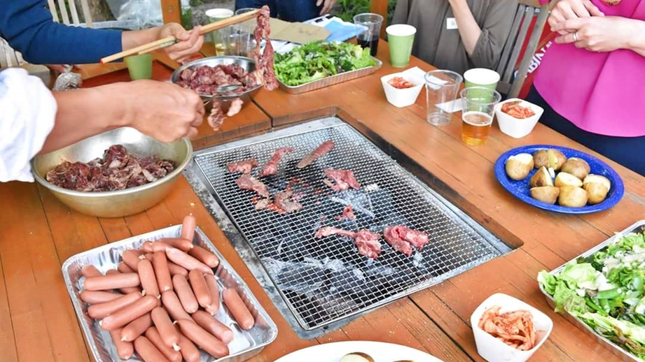 *【BBQテラス】自然を感じ、風の心地よい屋外で賑やかにBBQ！  