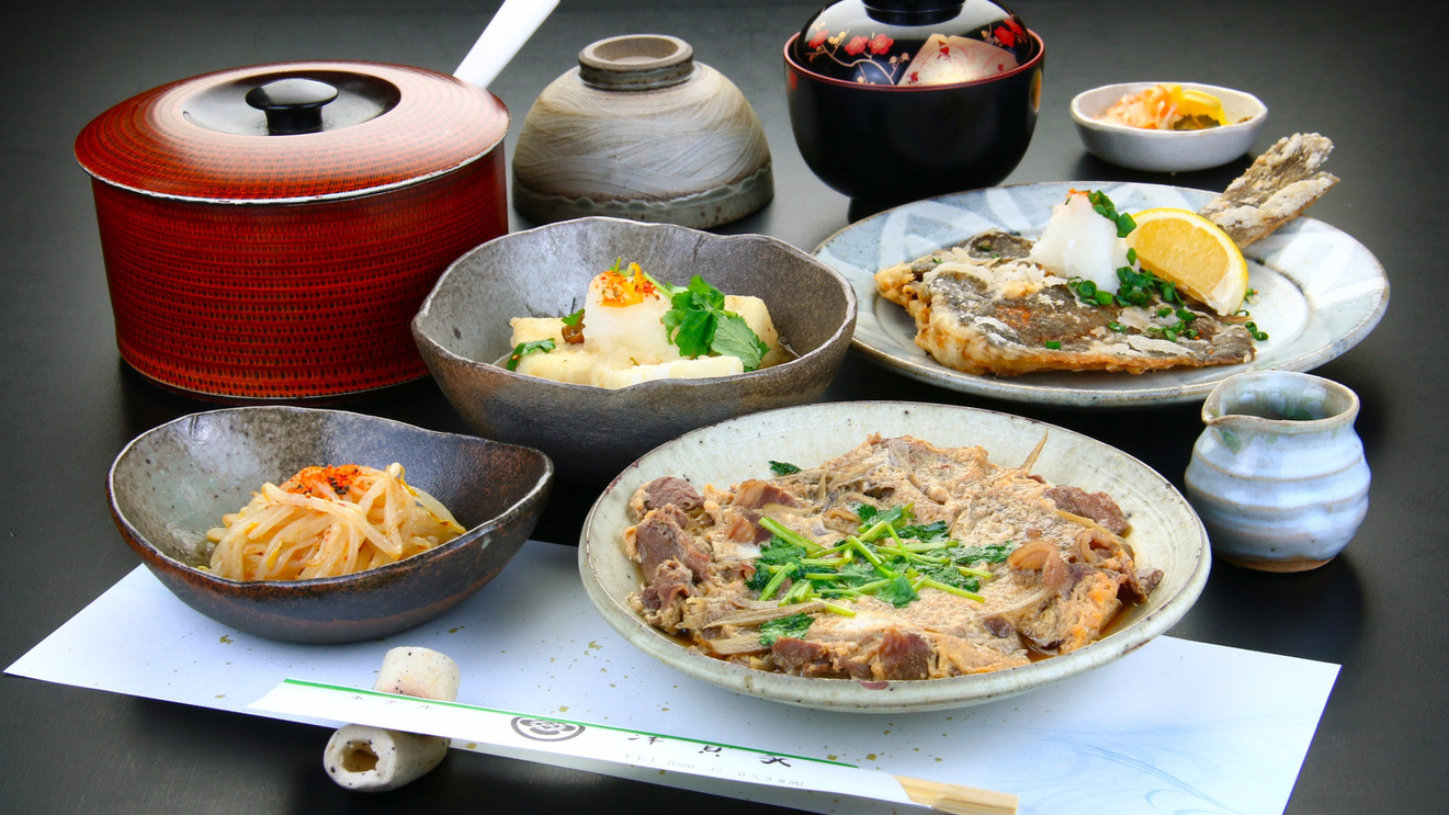 #夕食一例栄養バランスを考えたおふくろの味を楽しめる夕食。