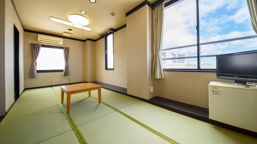 New Gloria Seifu Set in a prime location of Oita, Bushiness Hotel Seifu puts everything the city has to offer just outside your doorstep. The property features a wide range of facilities to make your stay a pleasant e