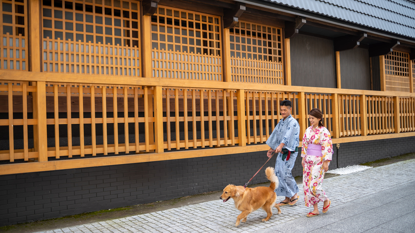 ワンちゃんと一緒に草津温泉街を散歩♪