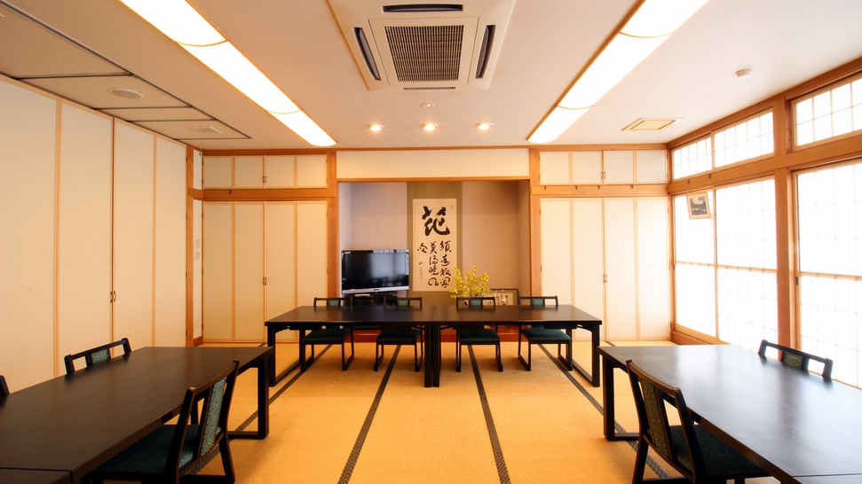 *宴会場／大人数でのご宴会も承ります。お気軽に当館へお問い合わせください。