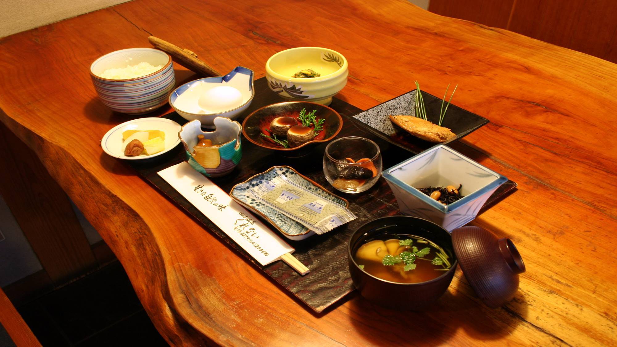  *朝食一例  *朝食一例／手作りの品がうれしい和食をご提供します。