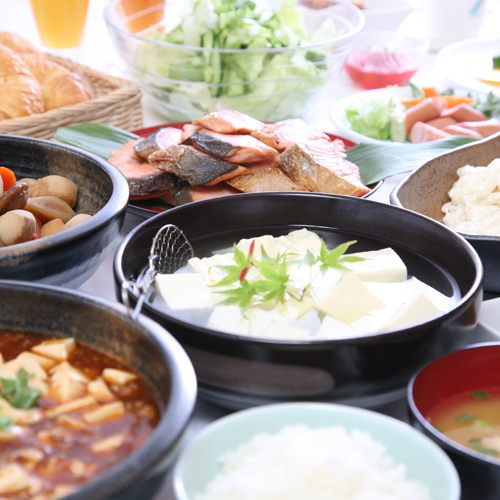 35種類の和洋バイキングをお楽しみください♪