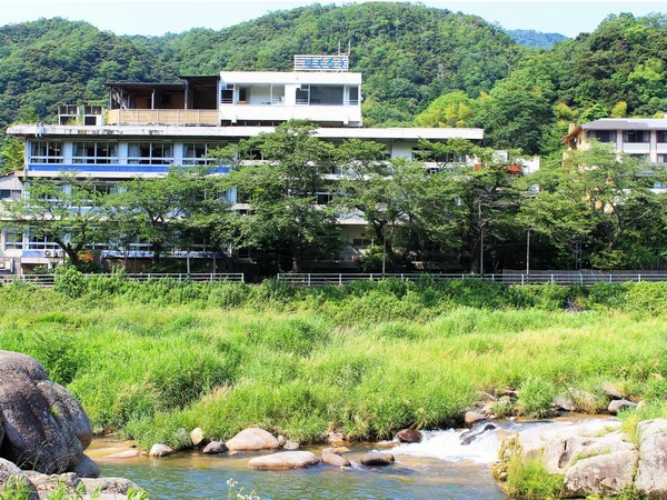 三朝川の清き流れに寄り添う（夏）♪
