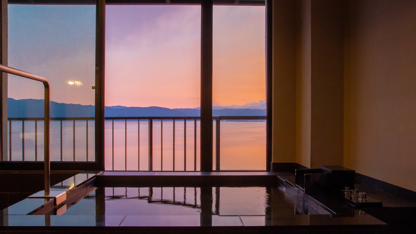 美湖の雫露天風呂付スイート【湖眺望6階】客室露天風呂