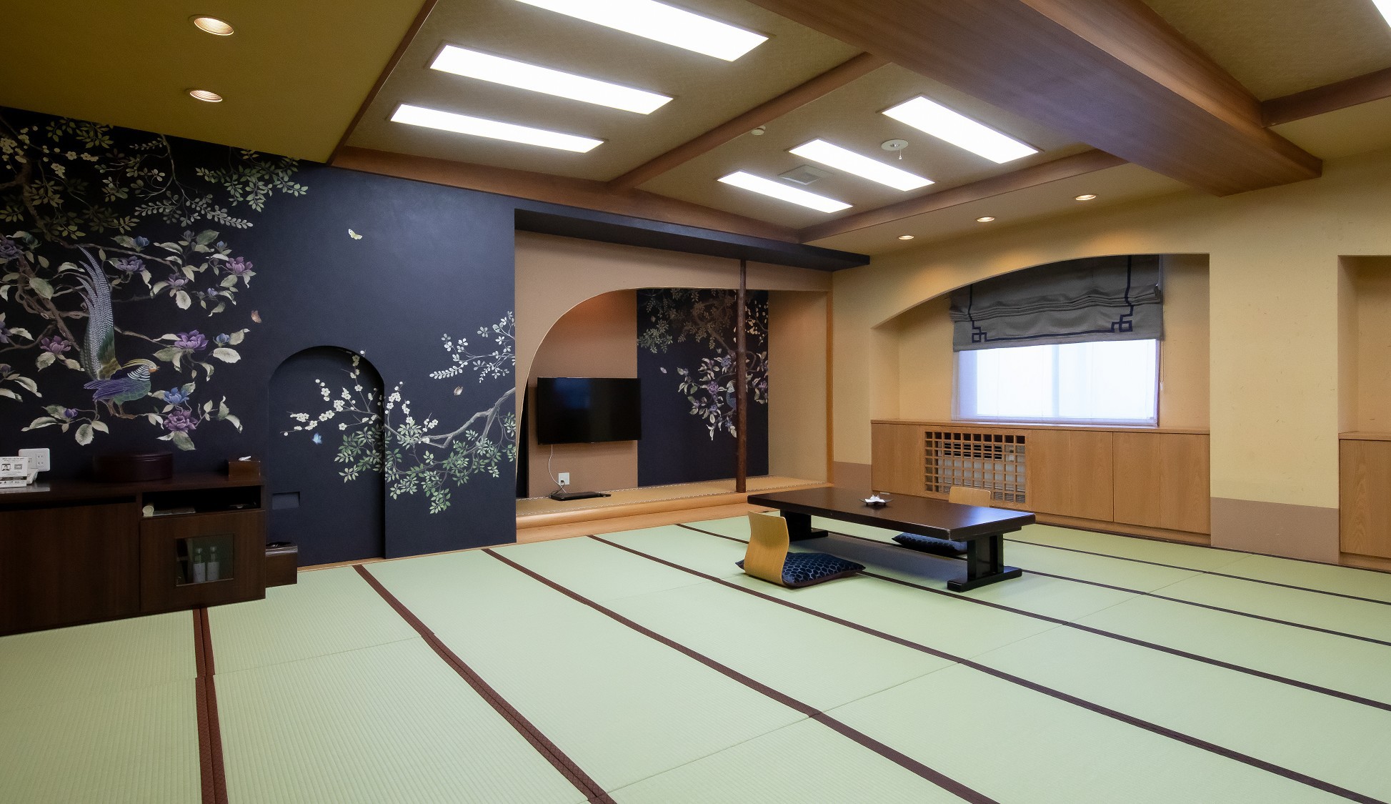 【安嬰集いの間32畳和室】