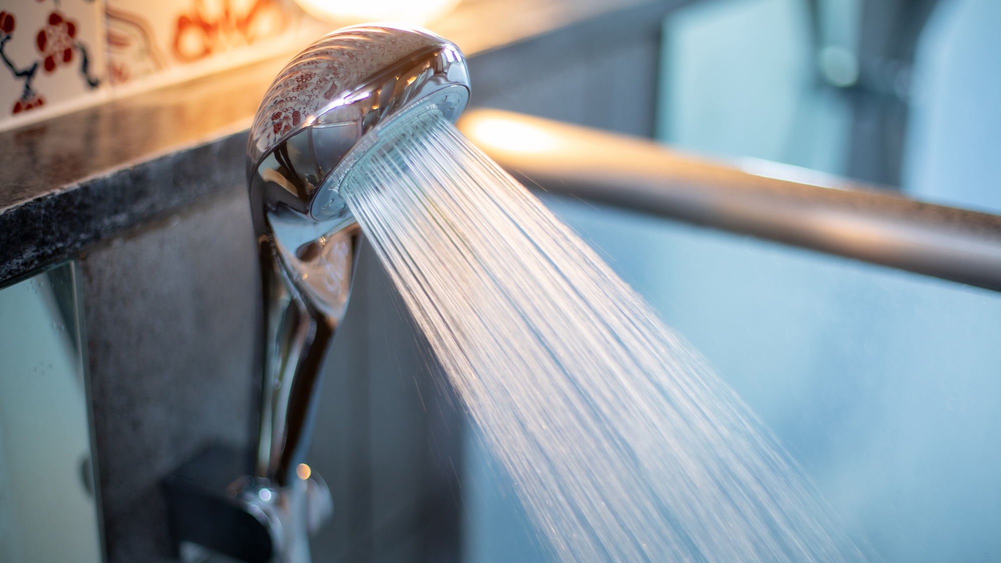 ReFaのシャワーヘッドでマイクロバブルをご体験ください