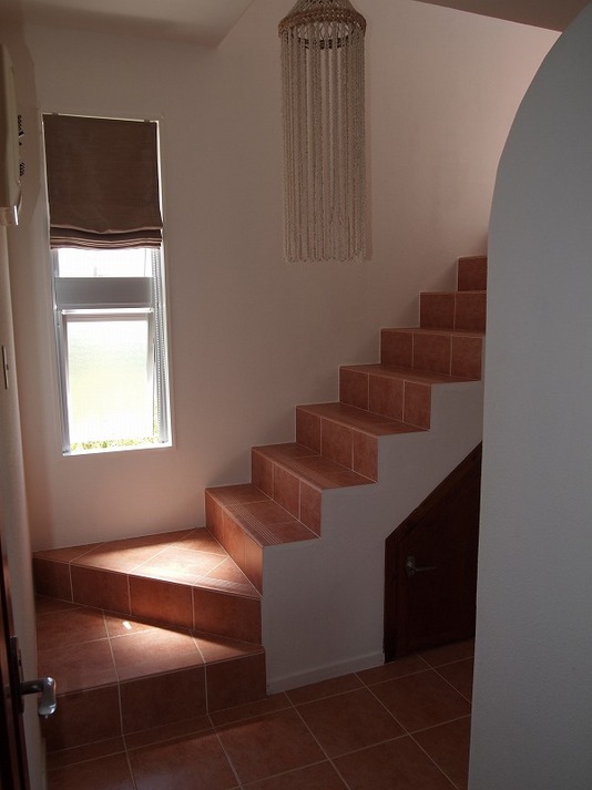 二階に上がる階段ホール