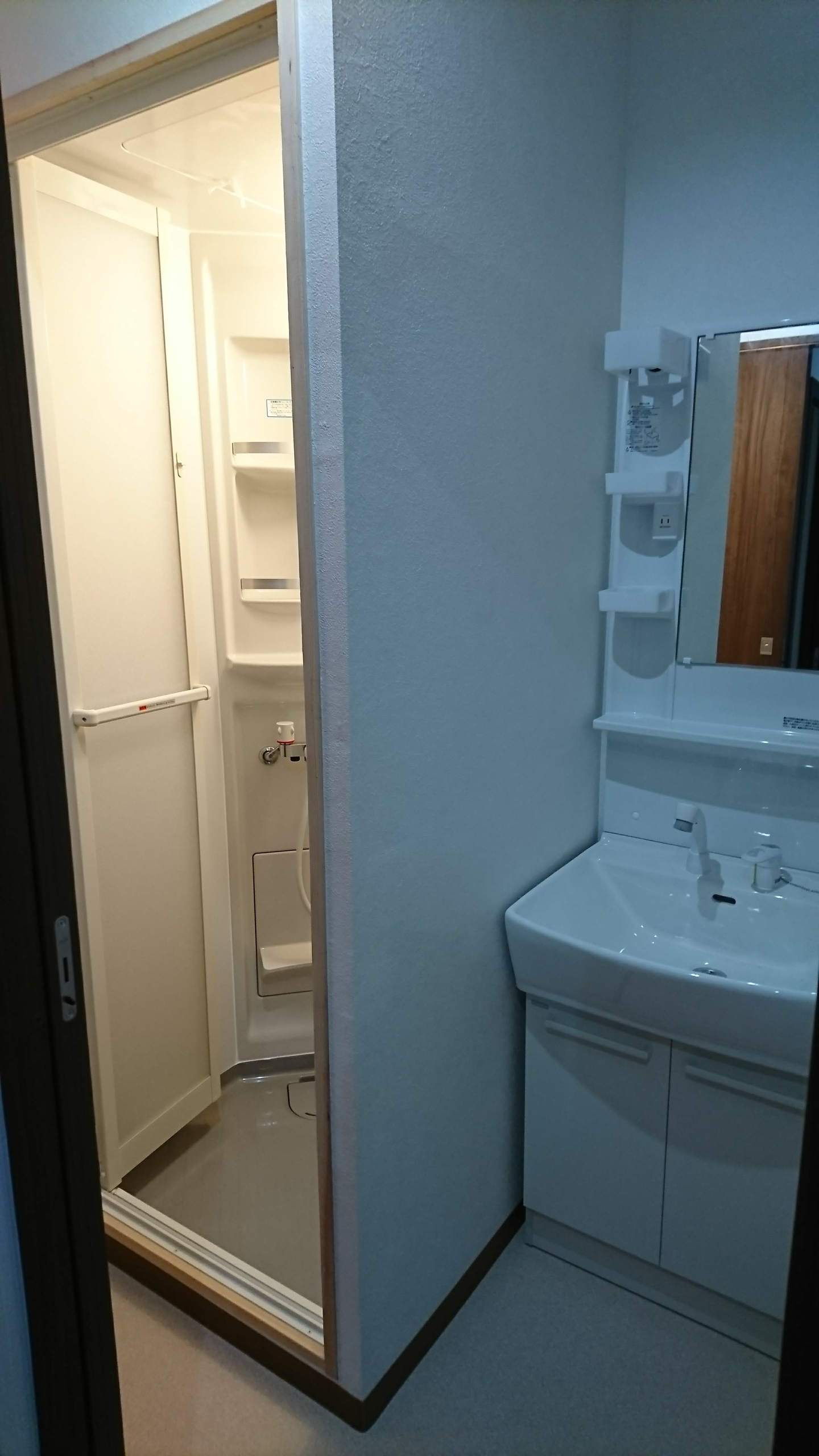 This photo about Business Hotel Surfing shared on HyHotel.com