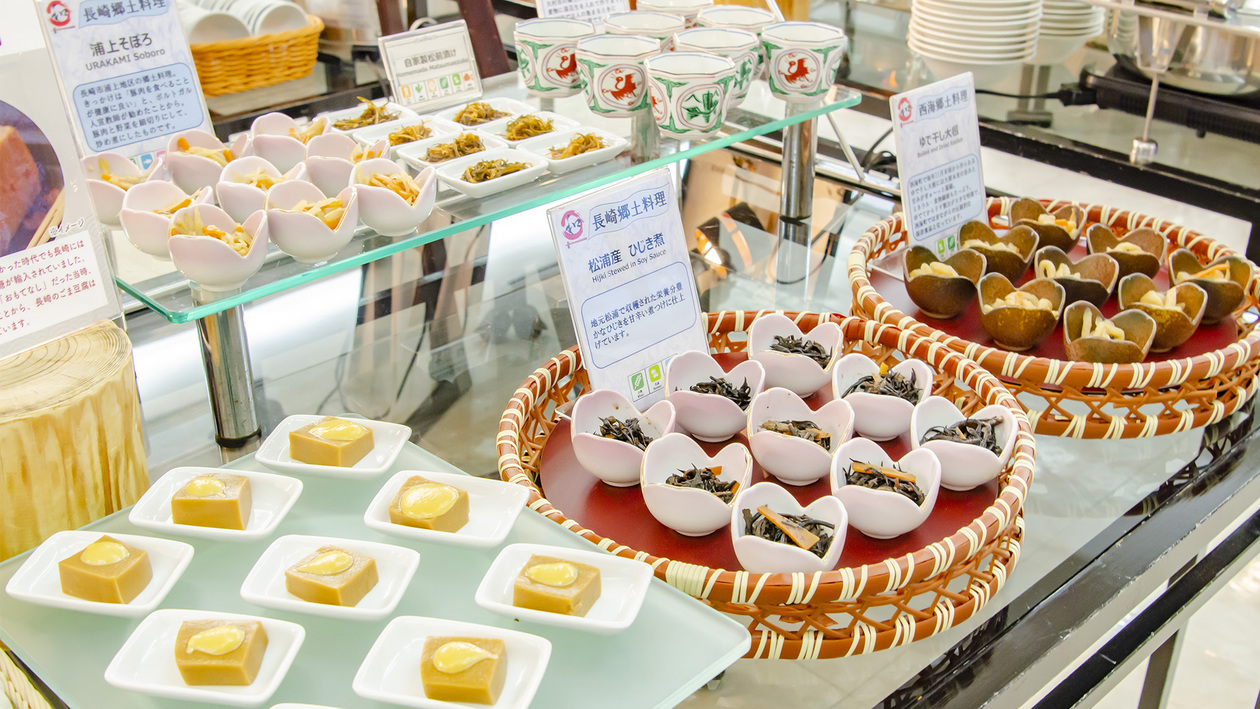【朝食】長崎ならではの旬の食材や豊かな海産物など、長崎を満喫できるコーナーもご用意しております