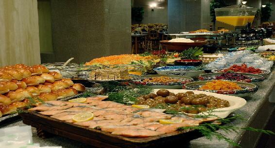 無料朝食和洋バイキング