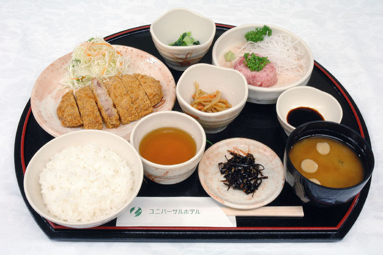 無料夕食日替定食例