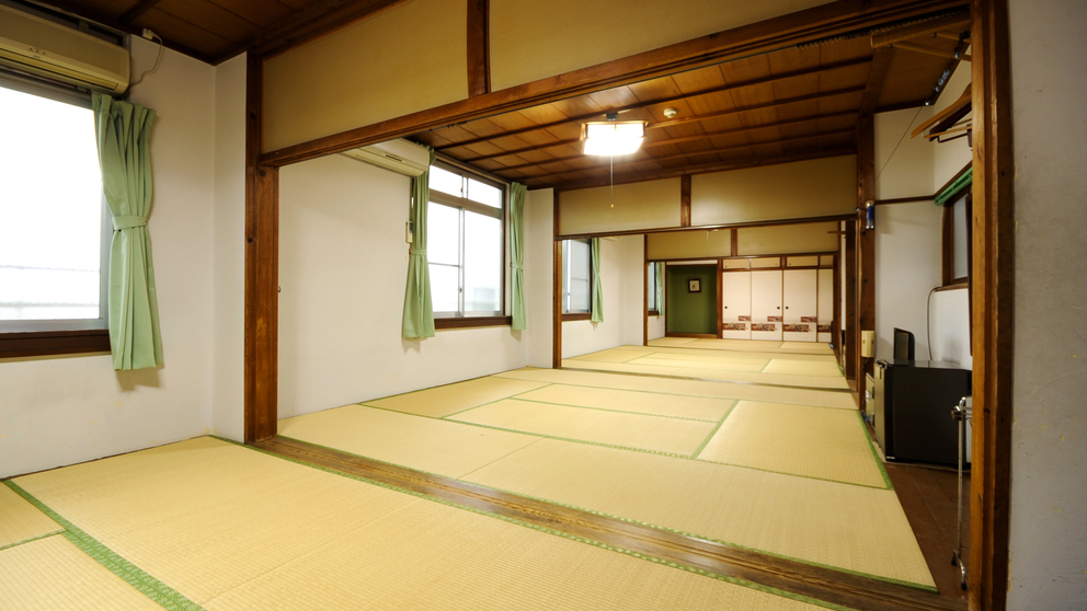 【部屋イメージ】昔ながらのお部屋ではありますが田舎に帰ってきたようなお気持ちで畳でお寛ぎください
