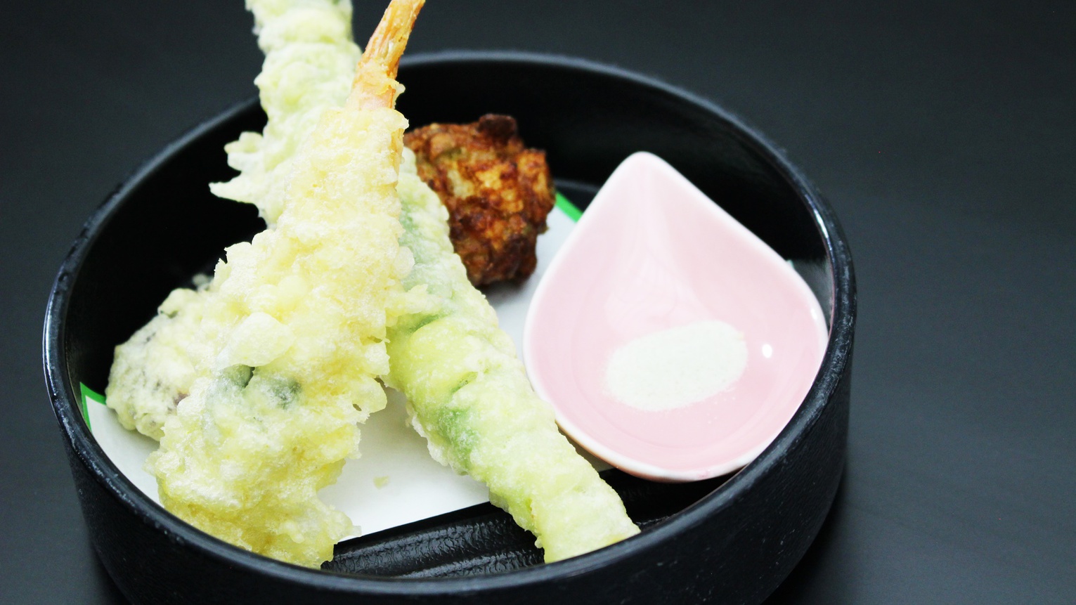 *サクサクの天ぷらをお召し上がりください！