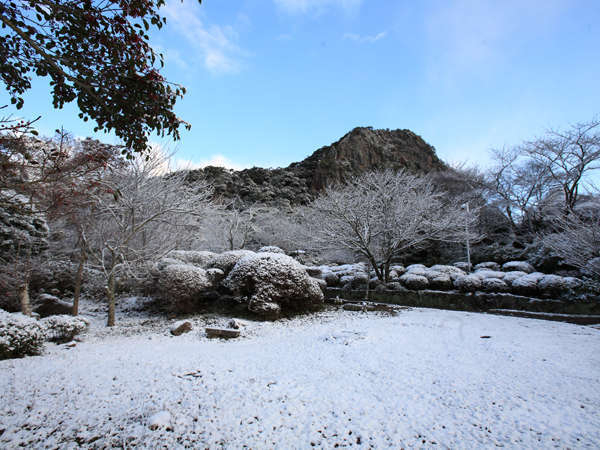 当館敷地内にある「御船山楽園：国登録記念物」冬の情景