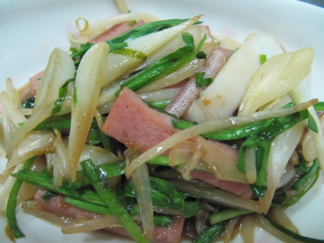 イカと島らっきょの炒め物