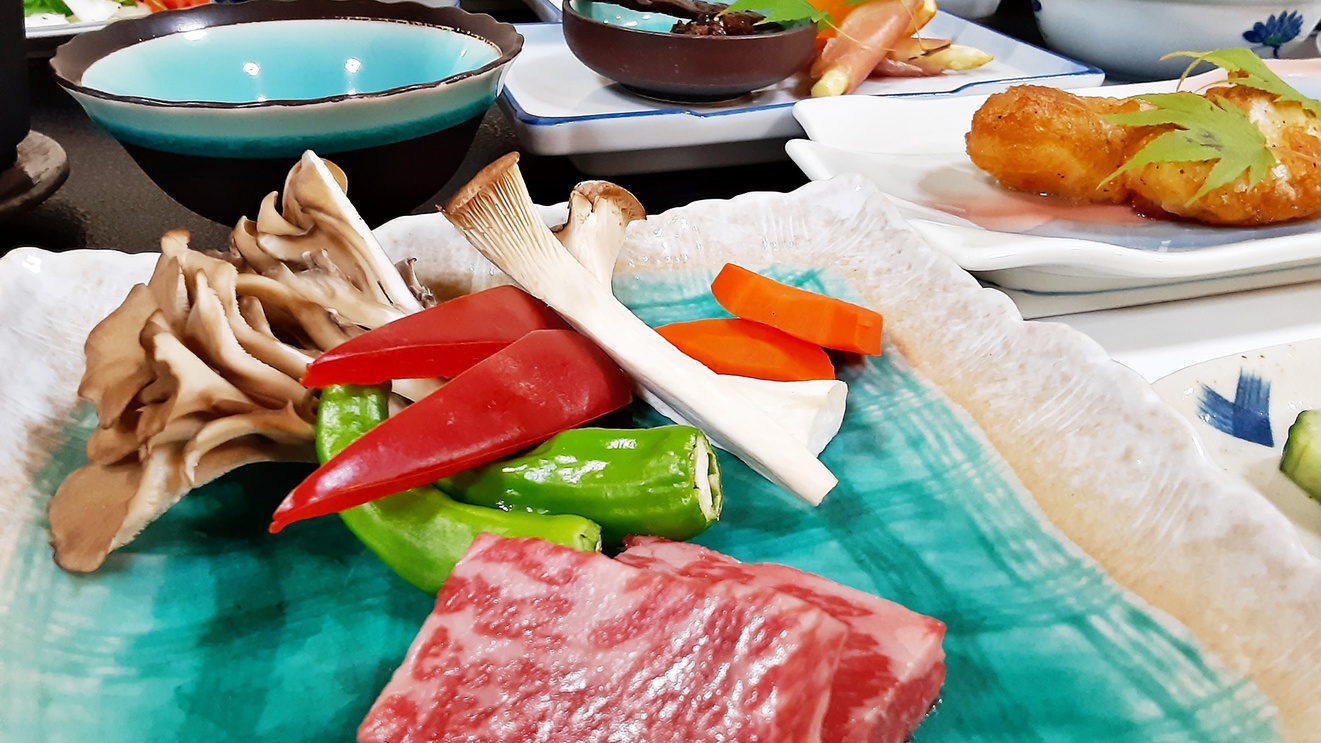 *料理一例／信州牛ミニステーキ
