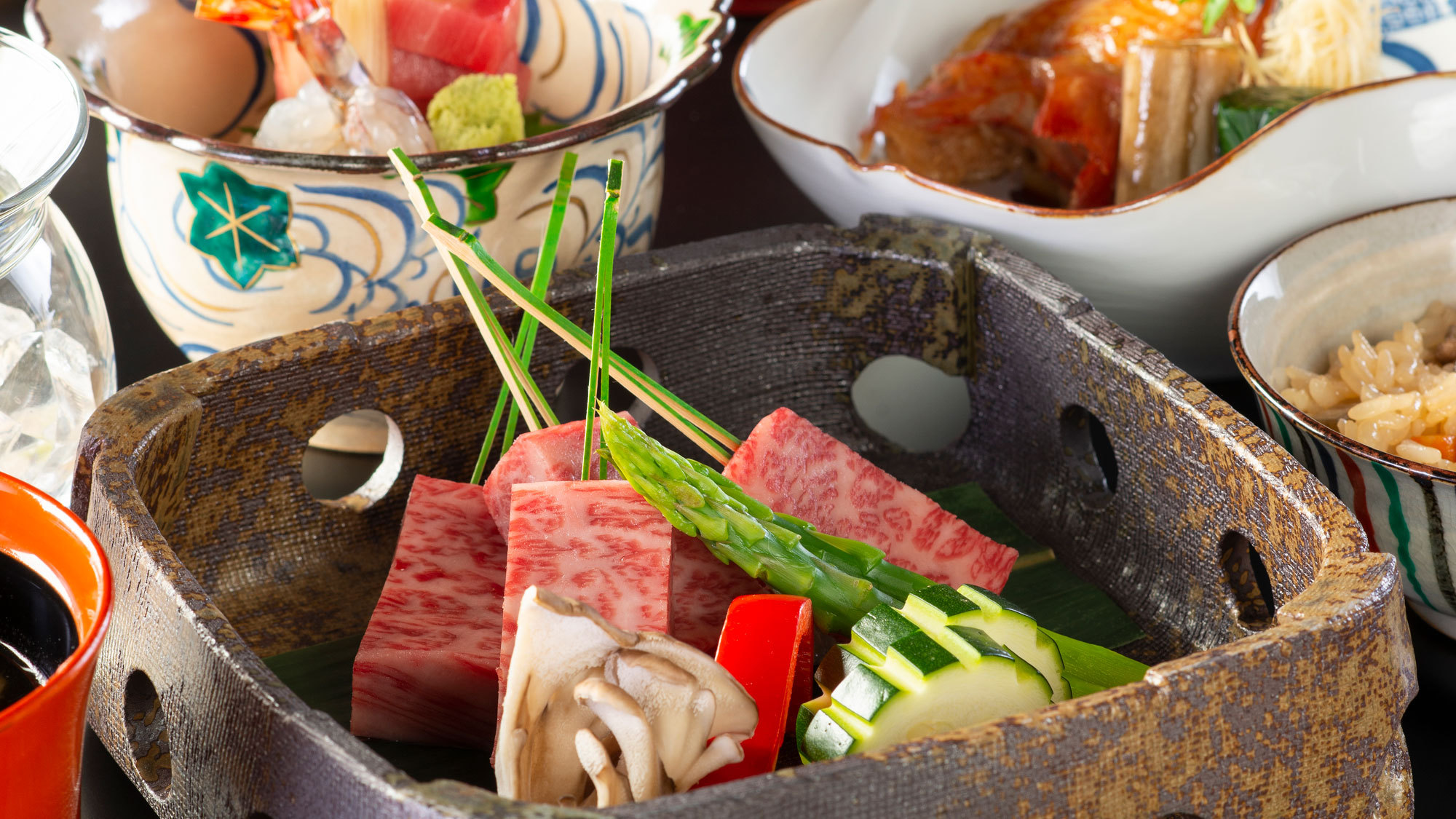 【至福の佳松園会席】本物であり新しい、一箸ごとに笑みがこぼれる日本料理のおもてなし　標準客室タイプ