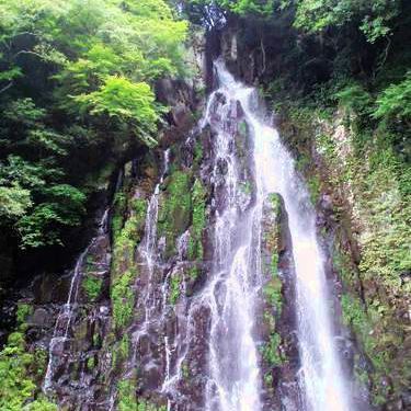 【余の滝】車で40分