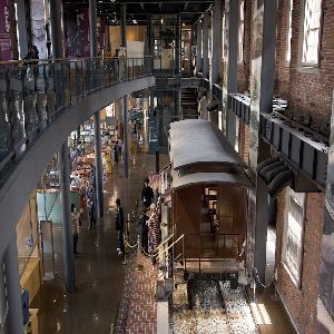 【門司港】九州鉄道記念館（中）（お車で20分）