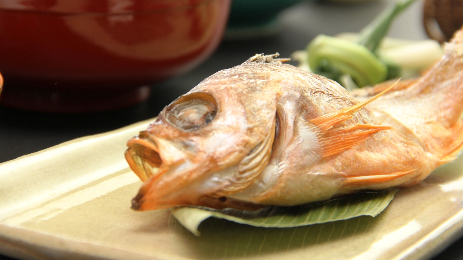 夕食魚の塩焼き