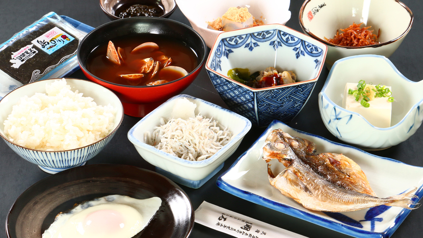 【お食事】朝食一例・民宿ならではの和朝食をどうぞ