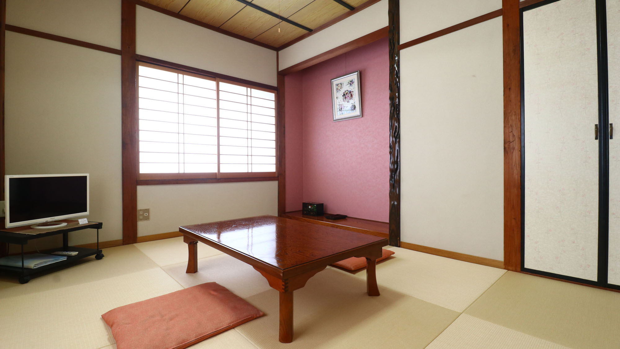 【お部屋】和室6畳ビーチを望むシンプルなお部屋です