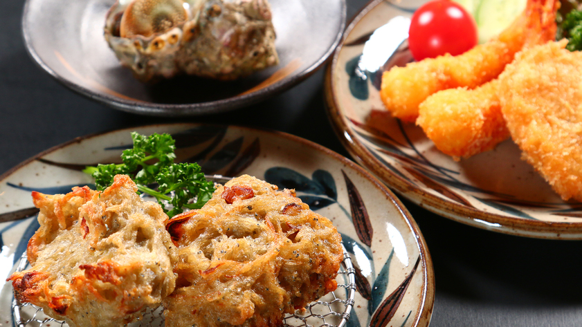 【お食事】夕食一例・しらす揚げサクッとした味わいが楽しめます