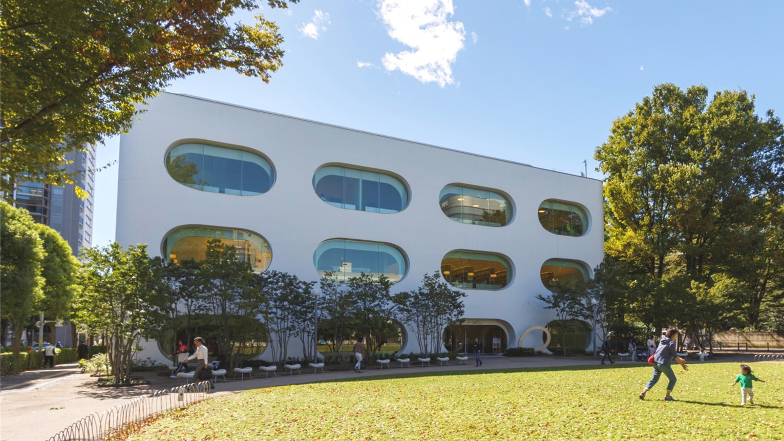 武蔵野プレイス(武蔵境)