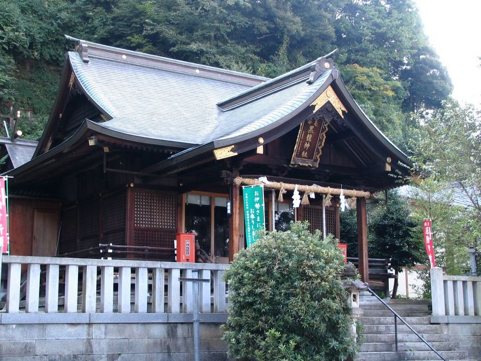 Kawajin Ryokan Ideally located in the Fukui area, Kawajin Ryokan promises a relaxing and wonderful visit. Featuring a satisfying list of amenities, guests will find their stay at the property a comfortable one. Faci