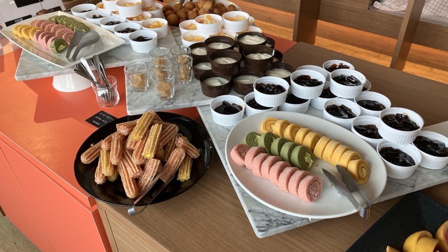 朝食ビュッフェ（一例）
