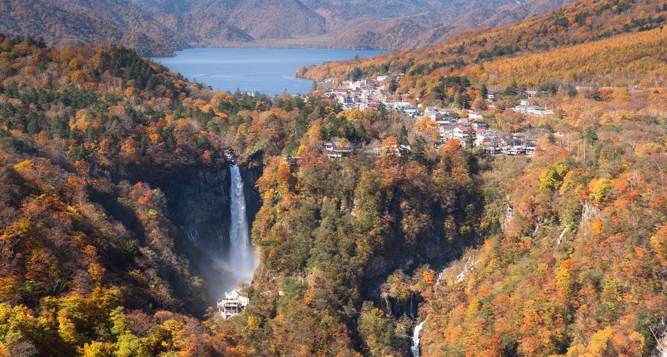 *【秋】華厳の滝日光の紅葉