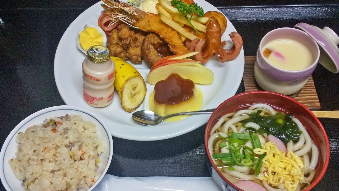 *【お子様ランチ一例】＋税込500円で「ご飯とうどん」もご用意できます♪