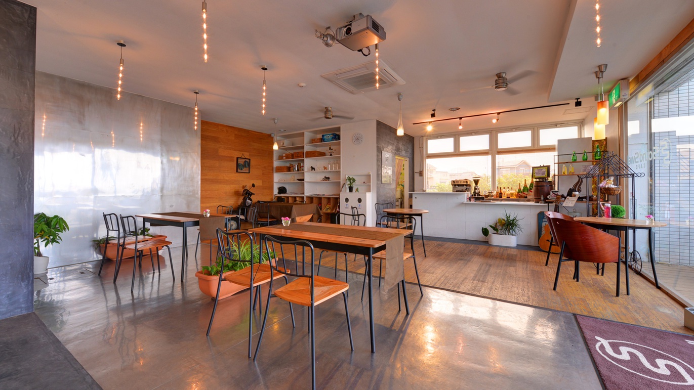 *Sound Swell Cafe/スタイリッシュなダイニングカフェ オシャレな空間で有意義なひと時