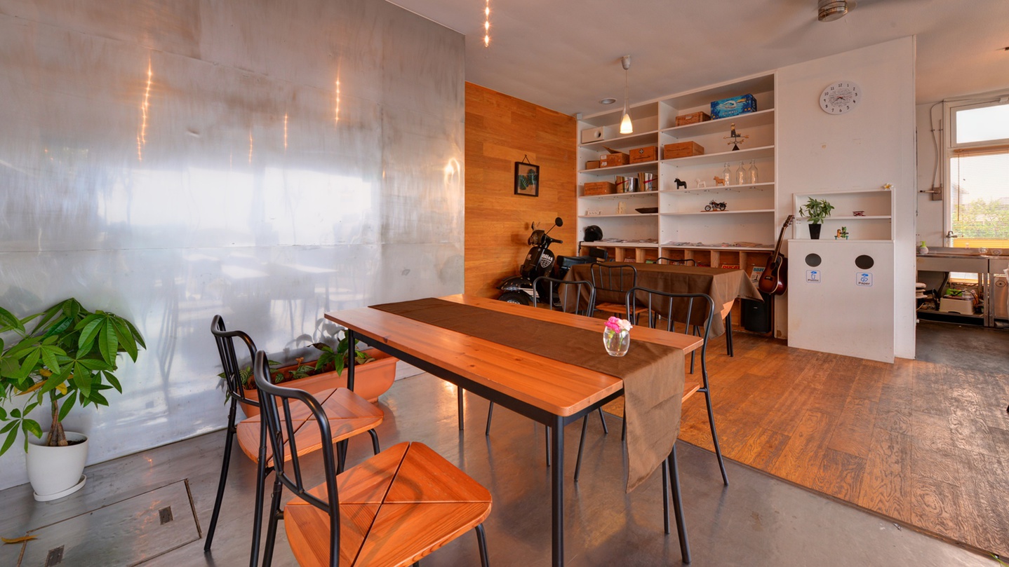 *Sound Swell Cafe/スタイリッシュなダイニングカフェ オシャレな空間で有意義なひと時
