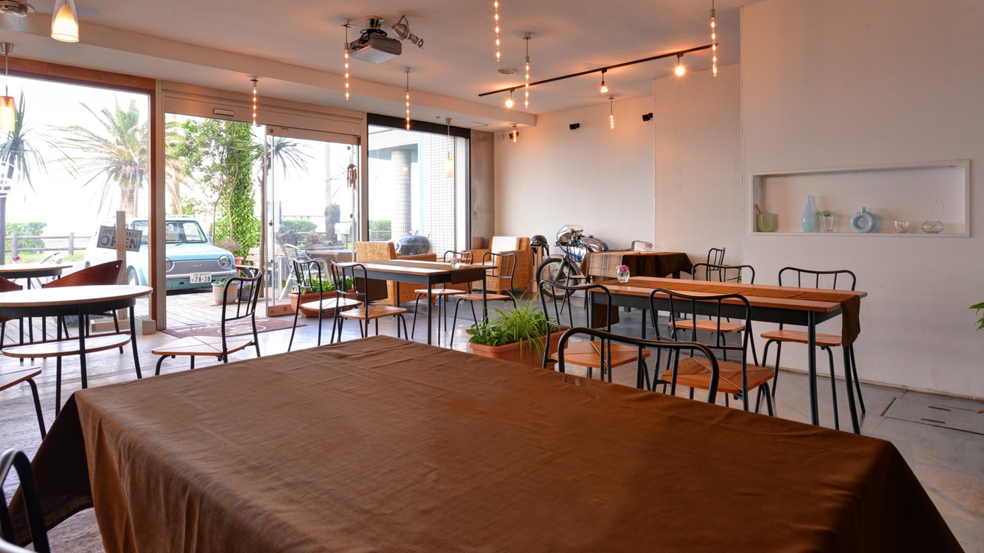 *Sound Swell Cafe/海を眺むダイニングカフェ。オシャレな空間で有意義なひと時を