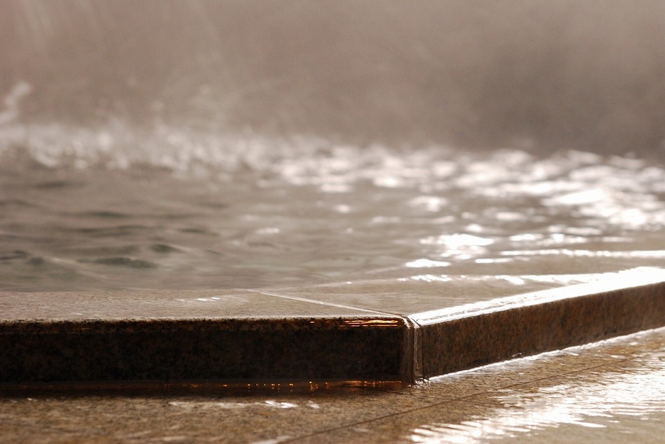 加水なし・加温なし・循環ろ過なしの天然温泉。