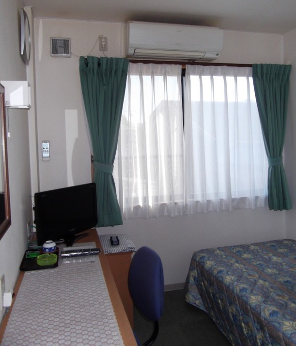 Mantoku Mantoku is perfectly located for both business and leisure guests in Iga. The property features a wide range of facilities to make your stay a pleasant experience. Facilities like shuttle service are 