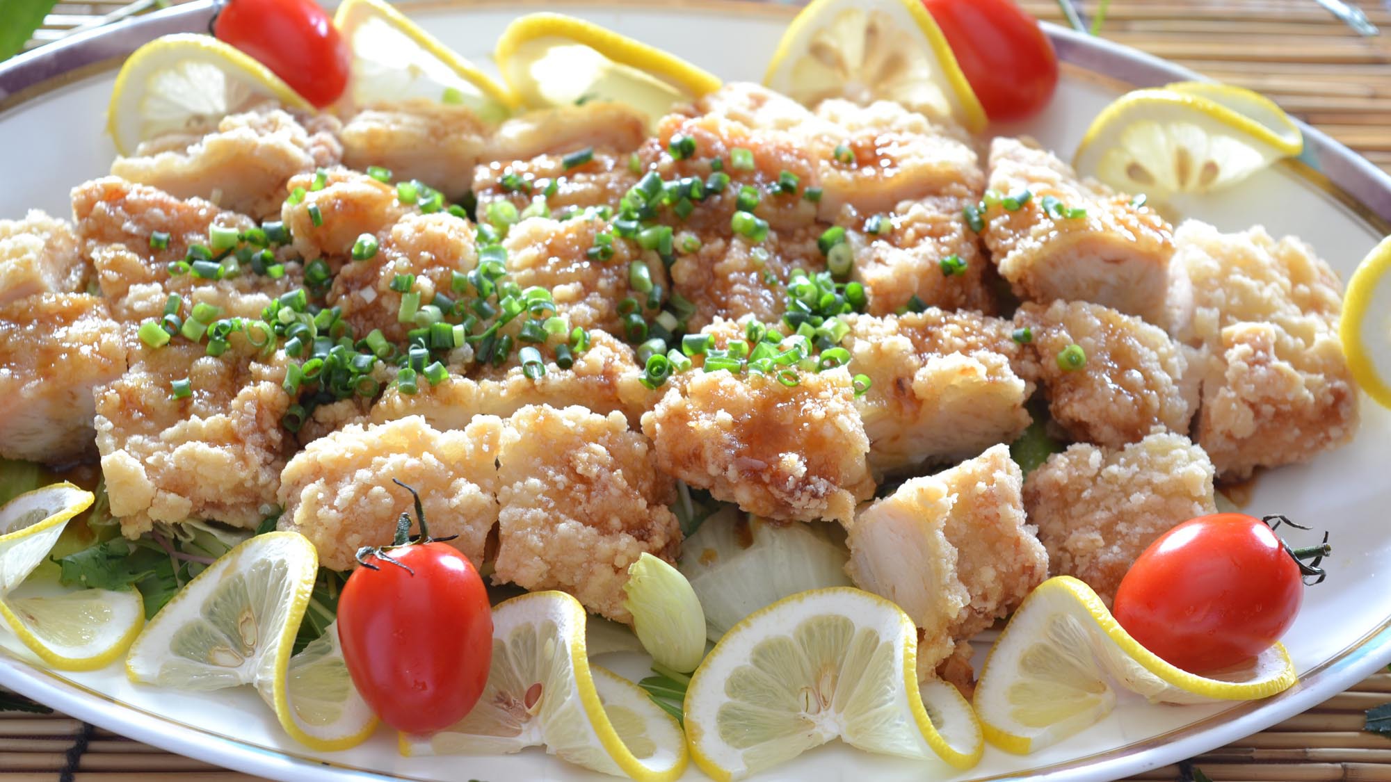朝食チキン南蛮：タレを絡めたサクサクジューシーなチキンをタルタルソースで！