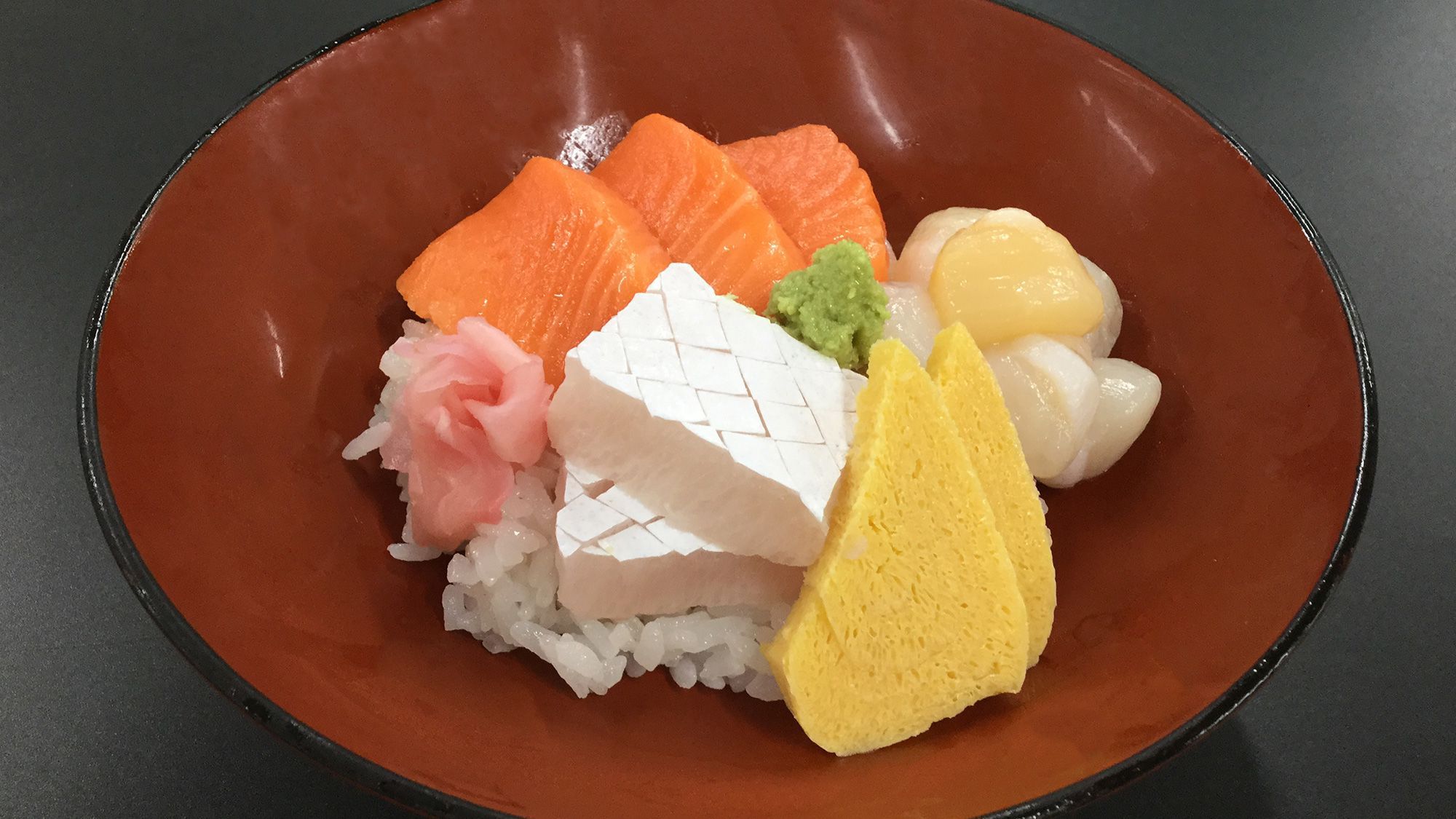 朝食海鮮丼（盛り付け例）