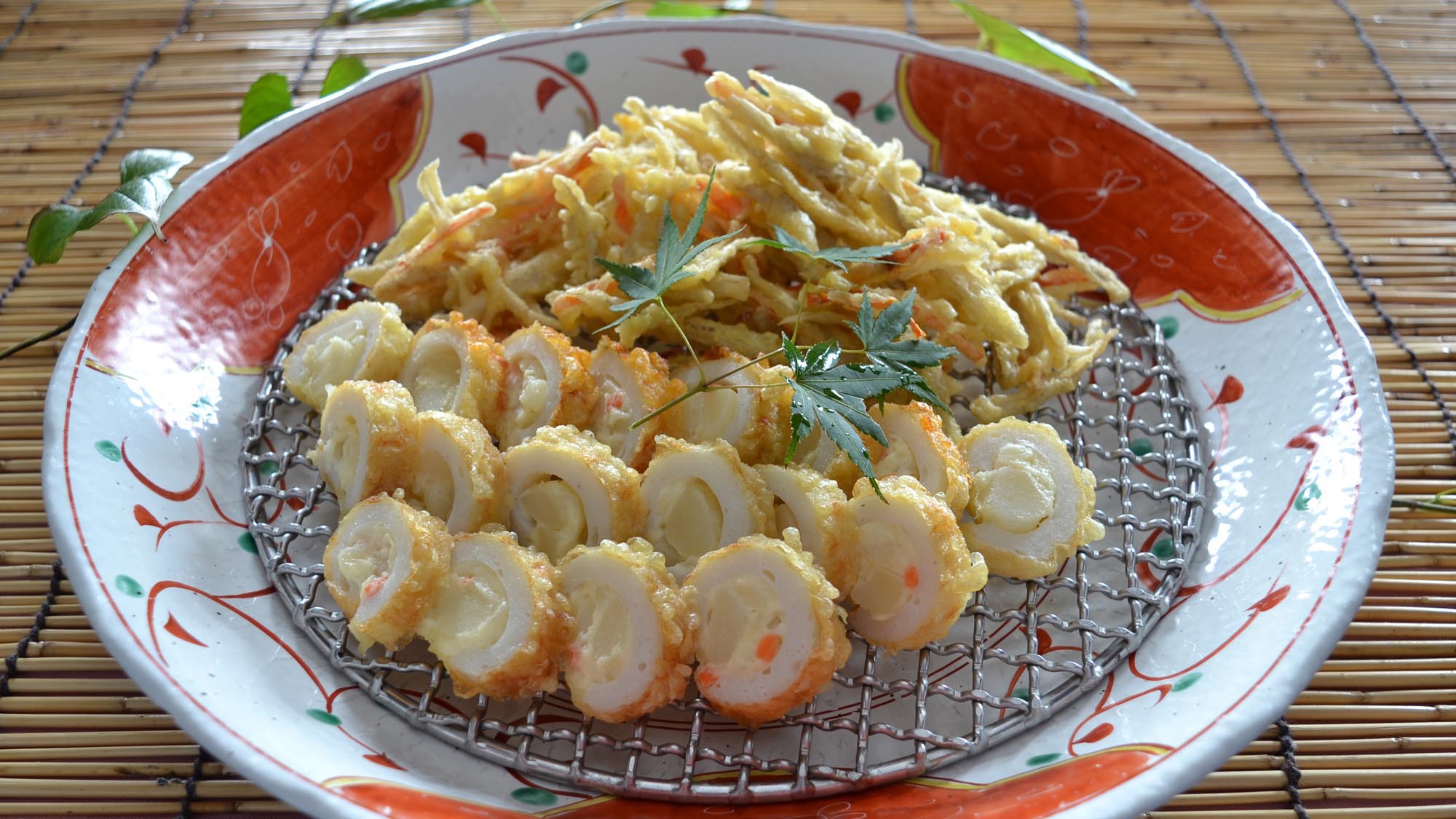 朝食ちくわと地野菜の天ぷら：竹輪にポテトサラダを詰めた竹輪サラダと野菜のてんぷらです。